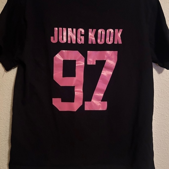 BTS JUNGKOOK MAP OF THE SOUL TEE - Picture 2 of 2